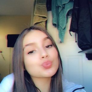 Meet your Posher, Marcela